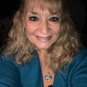 Meet your Posher, Angie